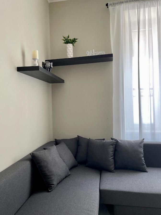 Grey Apartment Caiazzo Ngoại thất bức ảnh