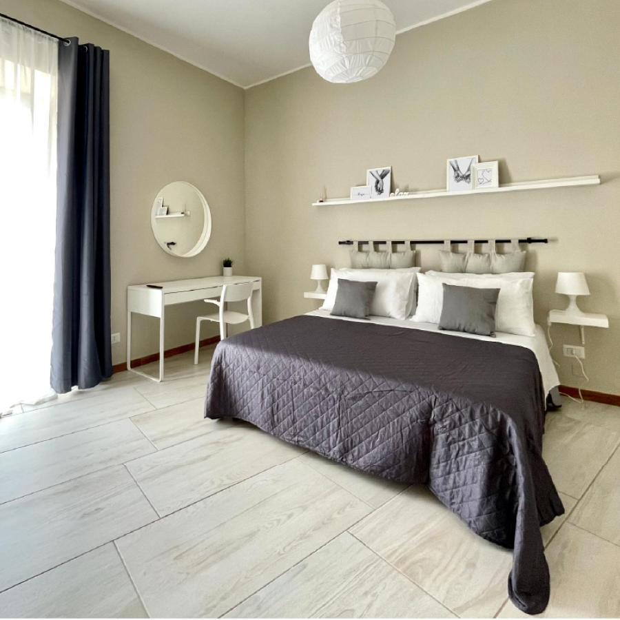 Grey Apartment Caiazzo Ngoại thất bức ảnh