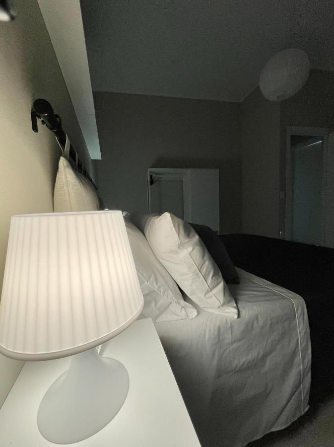 Grey Apartment Caiazzo Ngoại thất bức ảnh