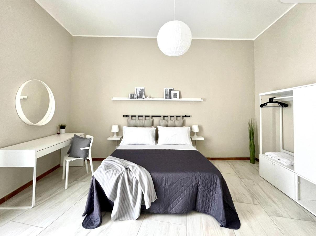 Grey Apartment Caiazzo Ngoại thất bức ảnh